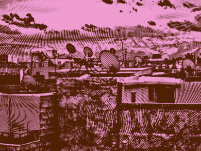Bild von Satelliten auf Dächern in Marrakesch, Holzschnittoptik, rosa Himmel, braune Gebäude